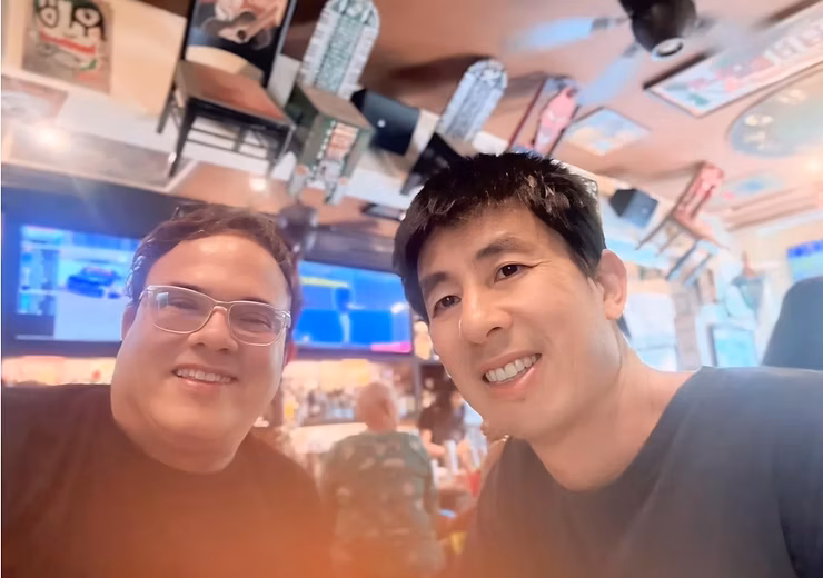 Meeting of AI leaders: Sam Liang (Otter.ai) and Gary Fowler, (GSDVS.com)